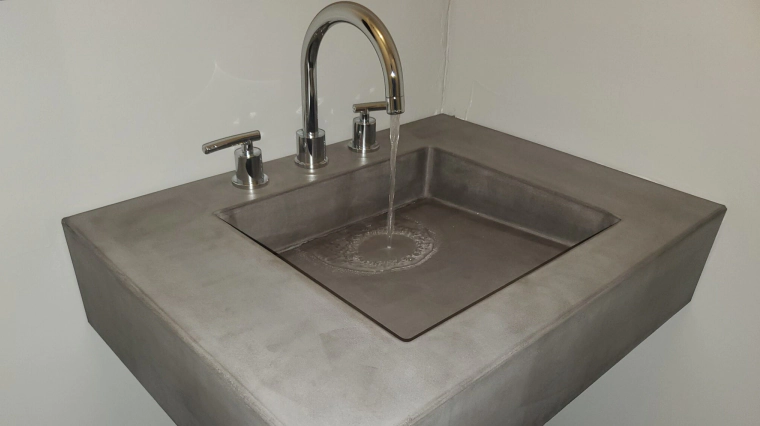 Commercial ADA Sinks